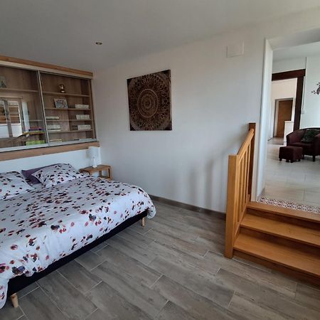 Maison Longere Les Camelias Vinneuf Ngoại thất bức ảnh